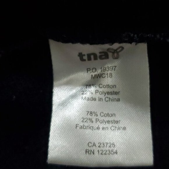 ARITZIA TNA- Vintage Logo Zip up Hoodie in black/grey - Picture 11 of 14